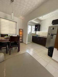 Casa en privada con alberca