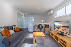 Shell Cove Escape