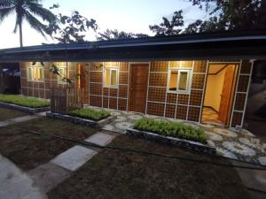 Tambayan Rooms and Cottages by SMS Hospitality