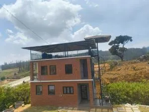 Hideaway - Naduvattam