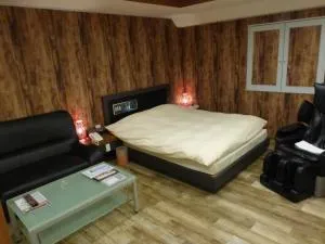 ホテルプラザイン清水 - ラブホテル - Aioichō