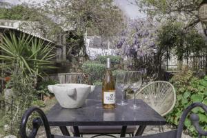 La Maison Fleurie by Halldis