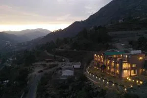 Mountoria Retreat Bhimtal- by Leisure Hotels Group - Bahāsi