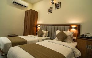 RABBIT RATNAM -By Udaipur Hotels