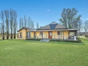 Mudgee Farm Stay - Munghorn