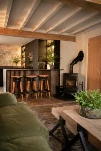 Akasha Spa Retreat Cottage - Brough