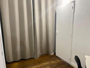Appartements Appartement Victor Hugo - balcon : photos des chambres