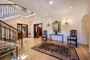 Villa Plaza - beautiful spacious house off roundabout 6 Quinta Do Lago