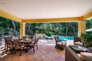 Villa Plaza - beautiful spacious house off roundabout 6 Quinta Do Lago