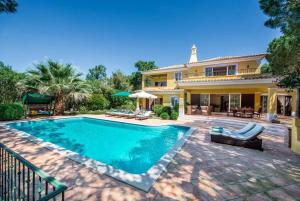 Villa Plaza - beautiful spacious house off roundabout 6 Quinta Do Lago