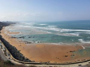 Villas MAISON CONTEMPORAINE a 5KM DE BIARRITZ AVEC JACUZZI : photos des chambres