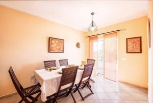 Apartment Alfarmar - pool, beach only a few minutes away