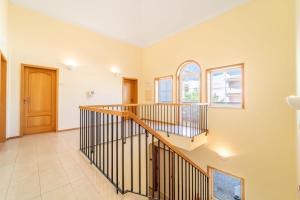 Villa Gale Grande - bright airy property with a private pool