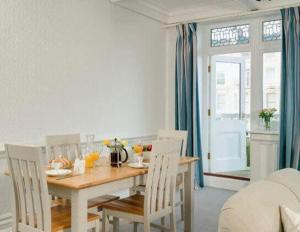 The Lookout - Beautiful sea views