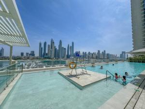 Czechin * Brand New * BeachFront * Palm View * High Floor