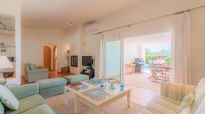 Villa Prado - Beautiful beachfront villa
