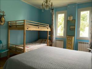 Portovenere a due passi dal mare parcheggio privato, ampio appartamento fino a 8 persone