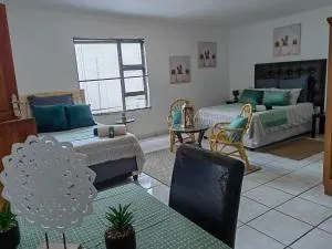 Kono Kono Guesthouse - Doornfontein