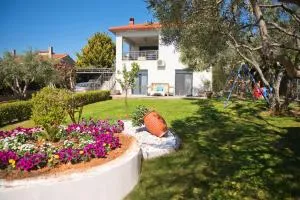 ELENA'S VILLA WITH VIEW - Mikrós Vávdhos