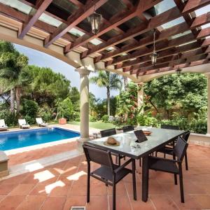 Villa Millennium luxury villa relaxing location