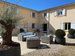 Domaine de la Noiseraie - Suites spacieuses - 维列莫尔贡