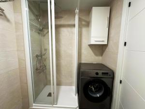 Top Floor Sea View Central Apartment with Seasonal Pool Walking Distance to the Beach by Namaste Elite
