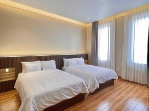 MELA HOTEL