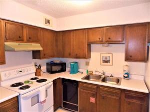 Sandy Isle (Mustang Isle #1)