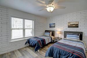 Happy While at Sea Sands Condominiums