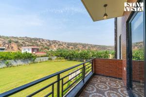 StayVistas Shivoham Farms - Mountain-View Villa with Outdoor Pool, Lawn, and Terrace