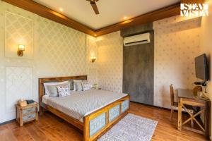 StayVistas Shivoham Farms - Mountain-View Villa with Outdoor Pool, Lawn, and Terrace