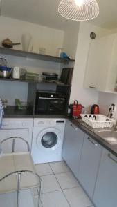 Appartement confortable calme avec terrasse proche métro - accueil personnel