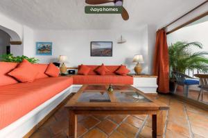 Ocean view 2Br Condo-Balcony-Beach-Pool