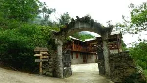 MUONG HOA Peaceful HOMESTAY & Sapa - Làng Song Ca