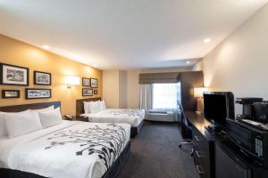 Double Room with Two Double Beds - Non-Smoking room in Sleep Inn & Suites Green Bay South