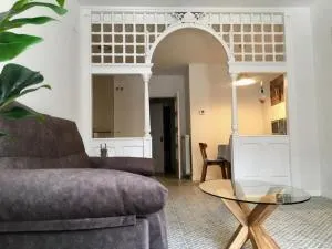 Rincón en edificio Modernista en centro de Soria - Almarza