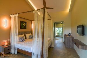 Jomo Resort