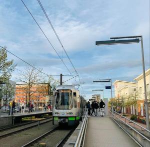 My Private Hannover Home - 3 Bed Rooms - Messe - Faiground and City - WiFi - Work - Parking