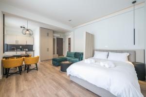 Aeiphoria Suites & Rooms - Athens