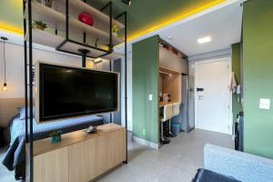 Studio novíssimo, completo e muito bem localizado