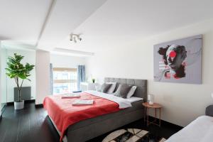 2-level apartments on Krizikova near the metro