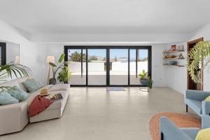 Casa Marina with pool, garden and terrace