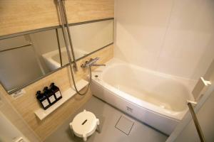 浅草禅心居202室 浅草駅徒歩15分 2024年4月ニューオープン 43平米丸貸し切り ダブルベット2台と畳敷き布団2組 家庭式用品設備完備