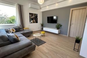 Holiday house Diva with a pool