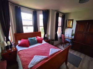 4 Bed Boutique House Lisburn Road - 4hvězdičkové hotely ve městě Belfast