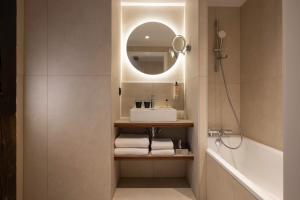 Hotels Hotel Le Colombier : photos des chambres