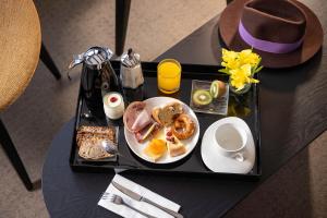 Hotels Hotel Le Colombier : photos des chambres