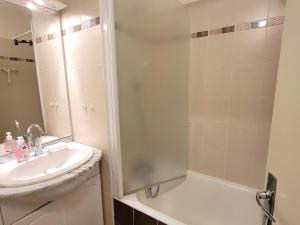 Studio Montagne 5 pers. - Terrasse Sud - Proche Commerces et Activités - FR-1-393-5