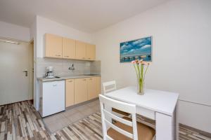 Nur 300 Meter zum Strand mit Meerblick