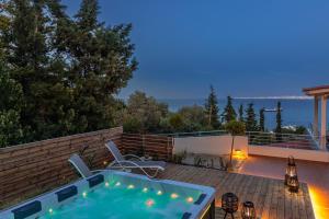 Albore ImBlue, Luxury Sea View Jacuzzi Retreat in Crete